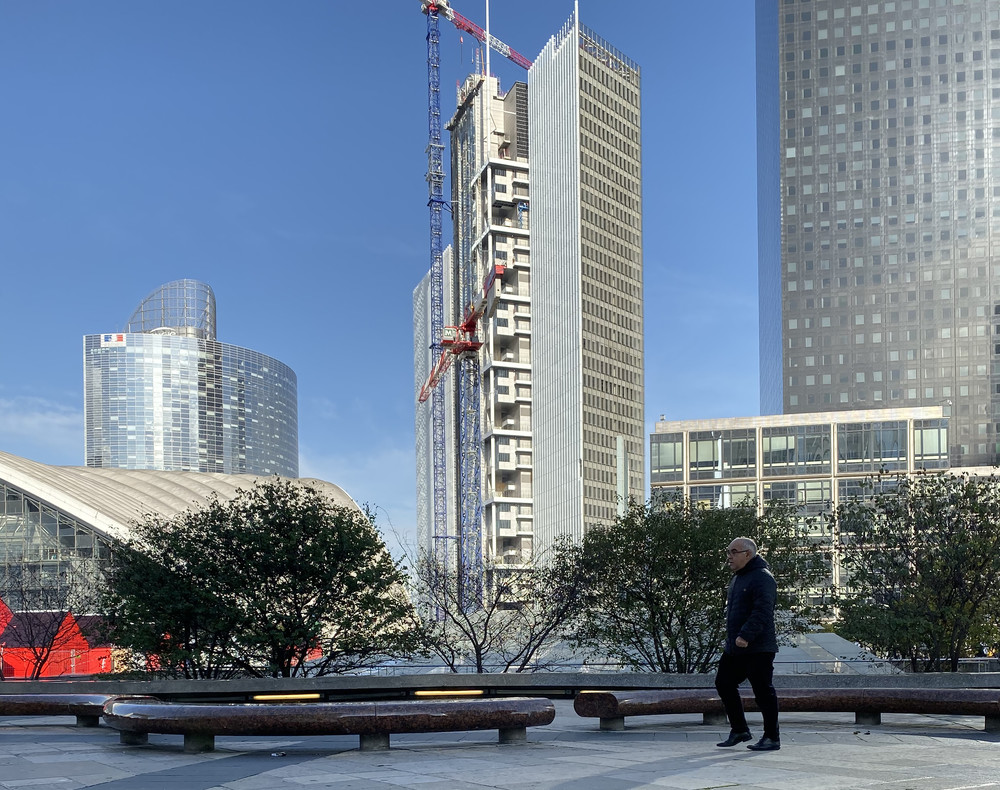 BUSINESS IMMO / La tour Trinity se pose à La Défense - © Cro&Co